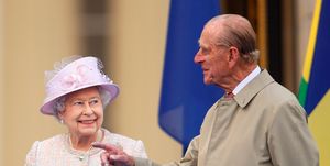queen elizabeth ii launches the baton relay for 2014 commonwealth games