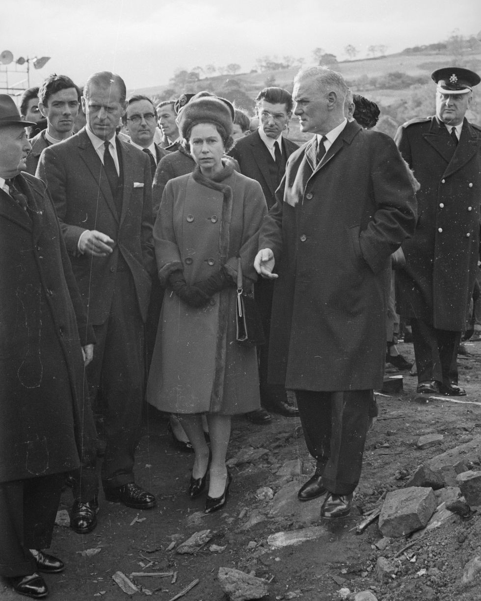 The Queen At Aberfan