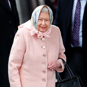 the queen arrives at kings lynn station for her christmas break at sandringham