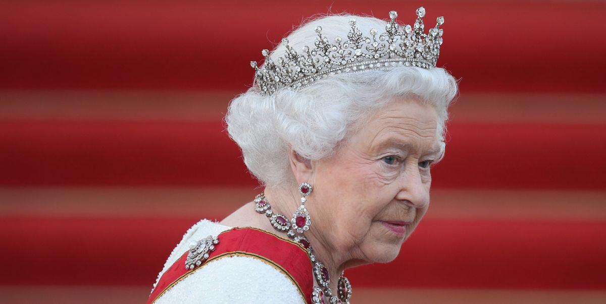 Queen of great britain. Тиары Елизаветы 2 королевы Великобритании.