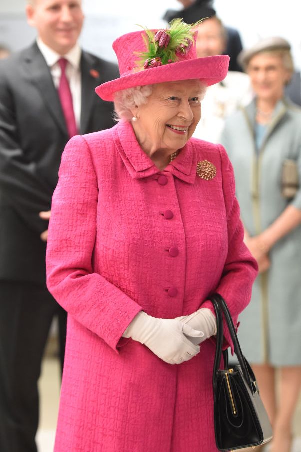 英國女王96歲逝世！回顧伊莉莎白二世在位70年來的最佳服裝造型