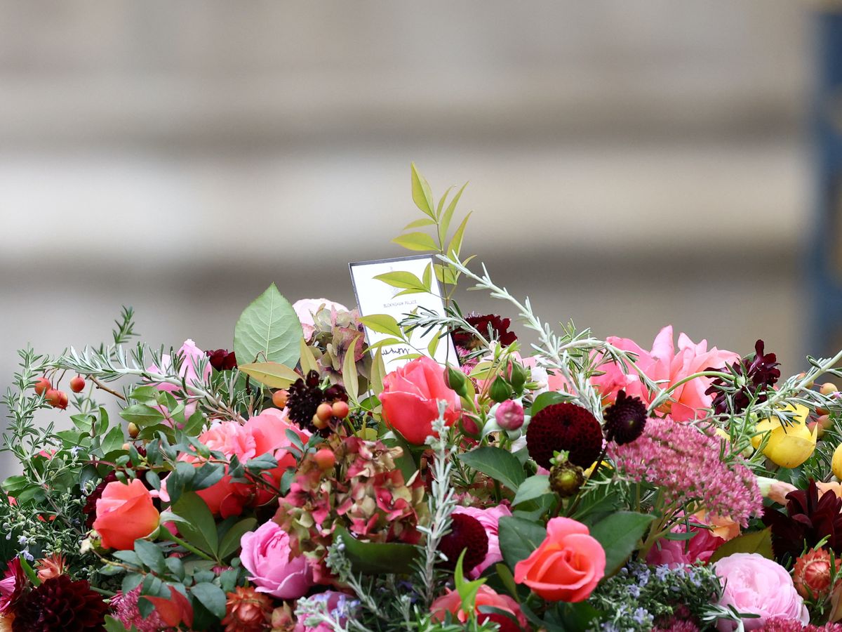 Queen's Funeral Flowers Include a Touching Royal Tradition