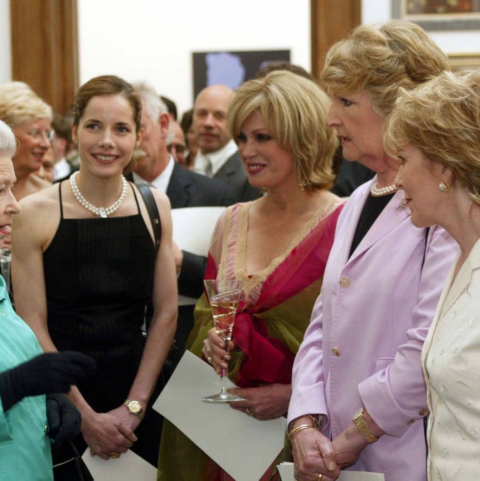 queen visits royal academy london