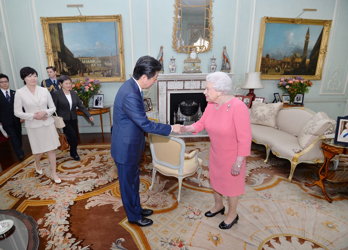 david cameron greets the prime minister of japan