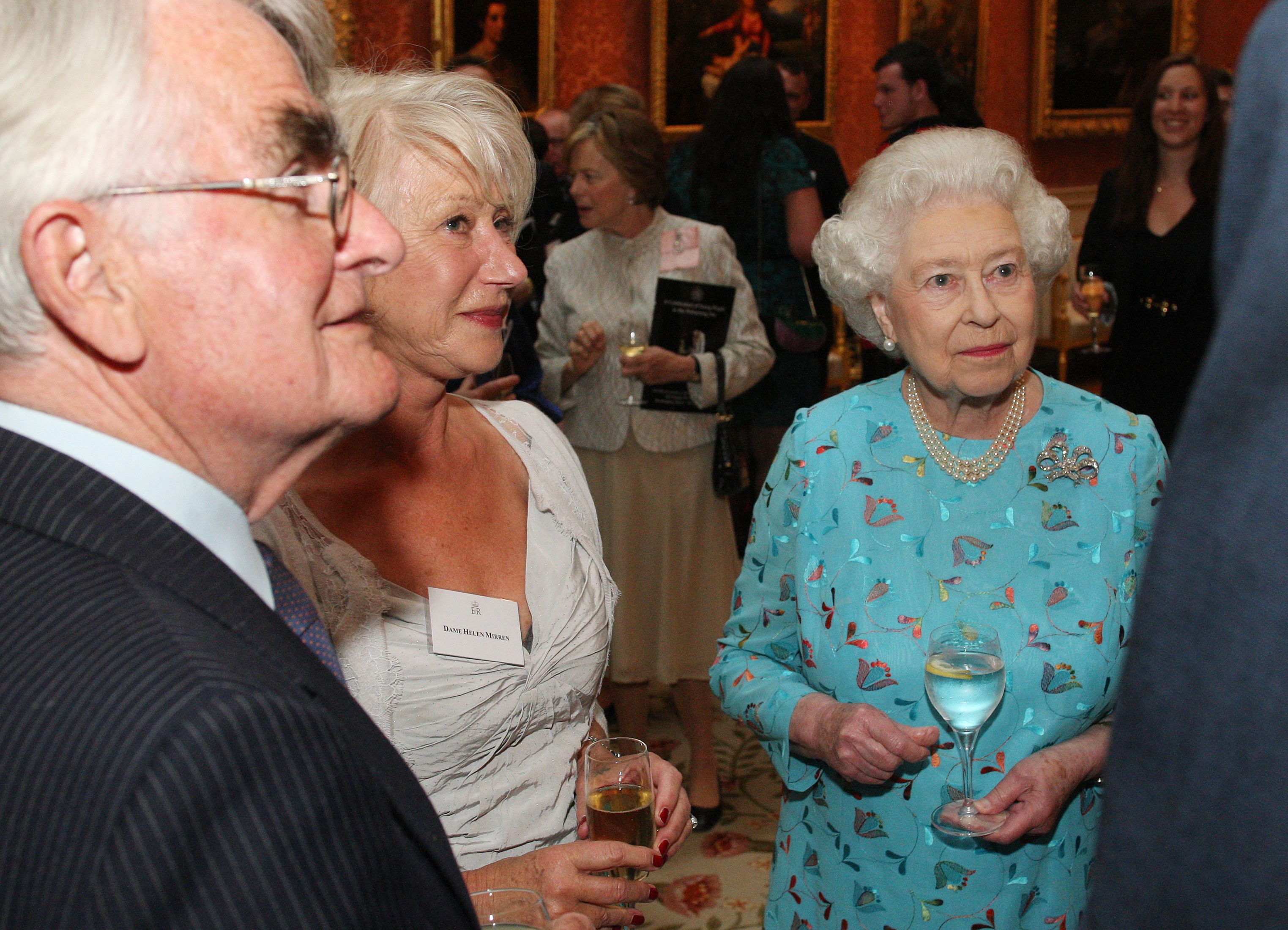 queen-elizabeth-ii-meets-with-
