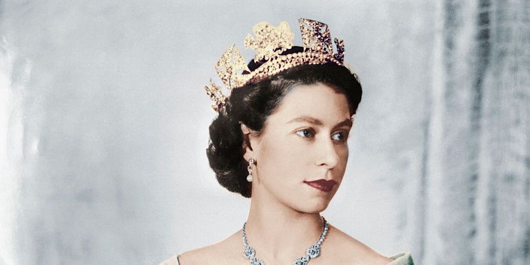 queen elizabeth ii crowns and tiaras