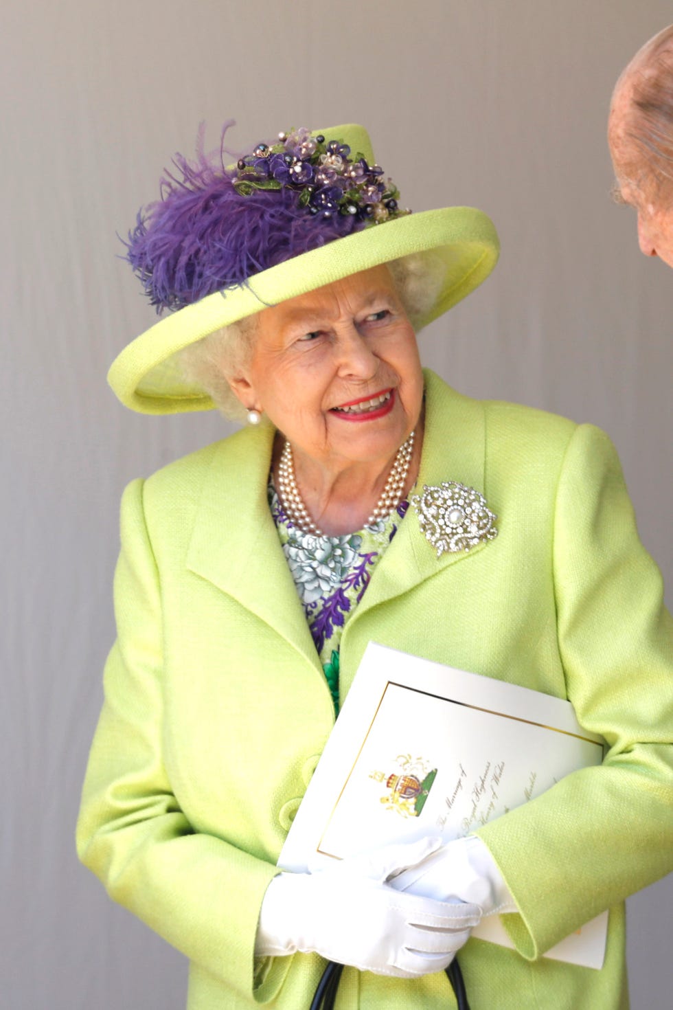 Yellow, Hat, Headgear, Smile, Fashion accessory, 