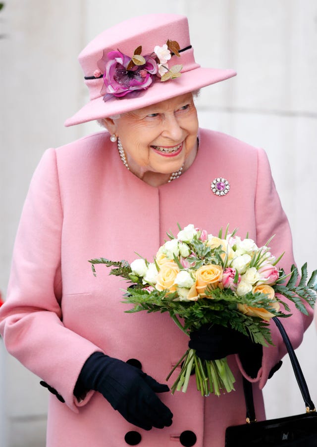 queen elizabeth ii and the duchess of cambridge visit king's college london