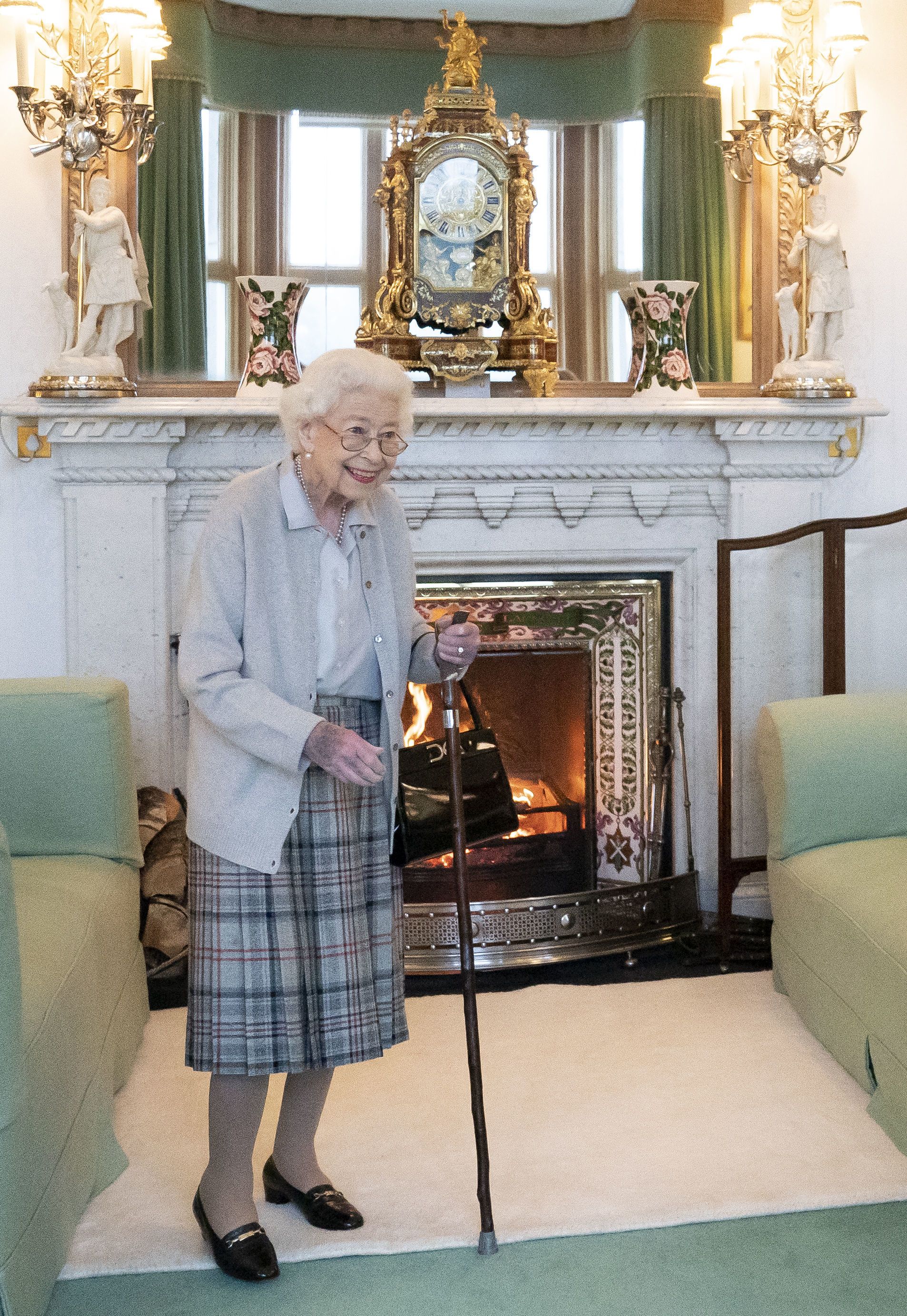 Photographer Who Took Last Image of the Queen Two-Days Before Her Death Opens Up