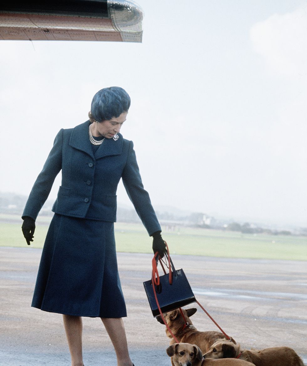 queen elizabeth ll arrives at aberdeen airport