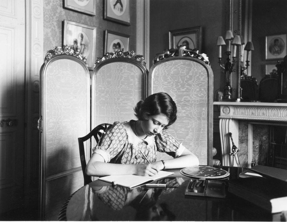 Queen Elizabeth, school, first day