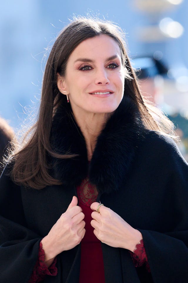 spanish royals celebrate new year's military parade 2023