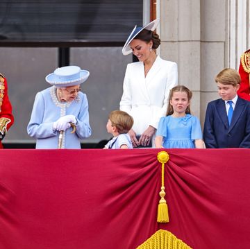 london, england   june 02  l r  prince charles, prince of wales, queen elizabeth ii, prince louis of cambridge, catherine, duchess of cambridge, princess charlotte of cambridge, prince george of cambridge and prince william, duke of cambridge on the balcony of buckingham palace during the trooping the colour parade on june 02, 2022 in london, england the platinum jubilee of elizabeth ii is being celebrated from june 2 to june 5, 2022, in the uk and commonwealth to mark the 70th anniversary of the accession of queen elizabeth ii on 6 february 1952  photo by chris jacksongetty images