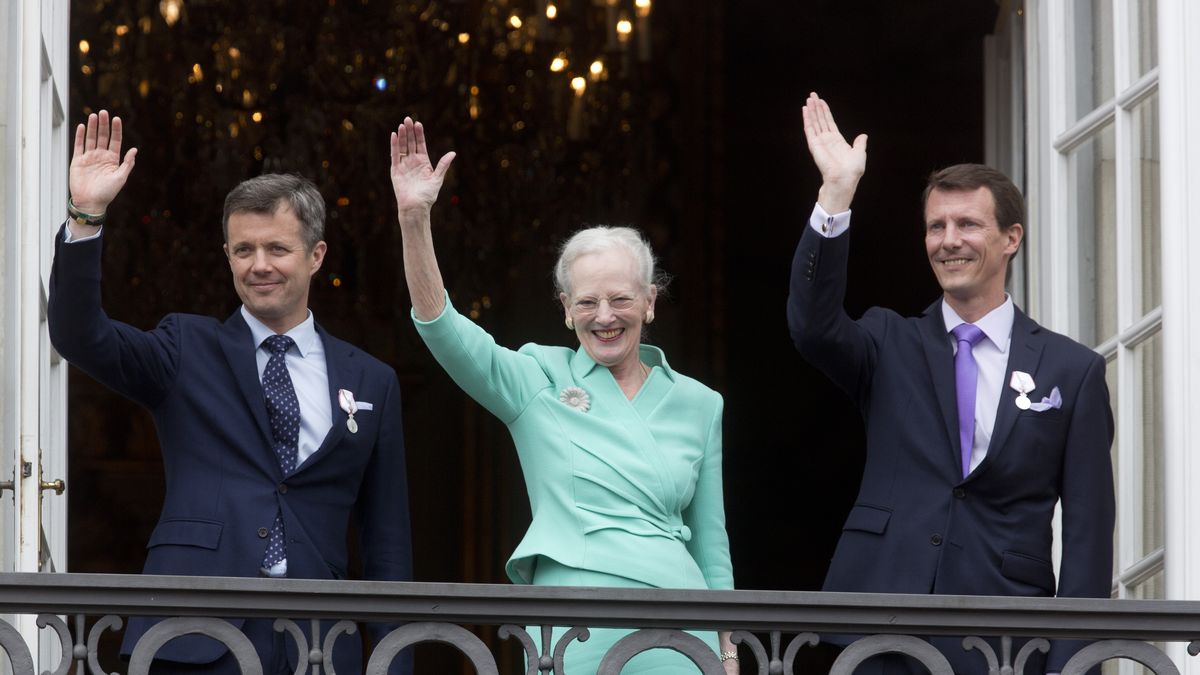 preview for Get to Know the Queen's Great-Grandchildren