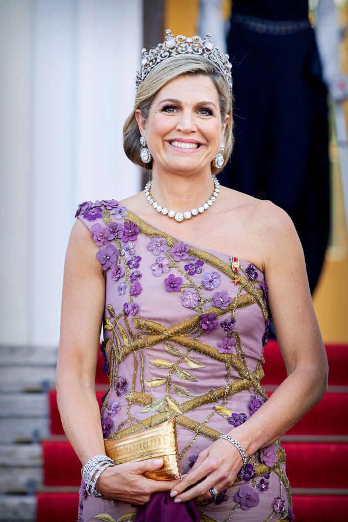 Queen 2025 maxima earrings