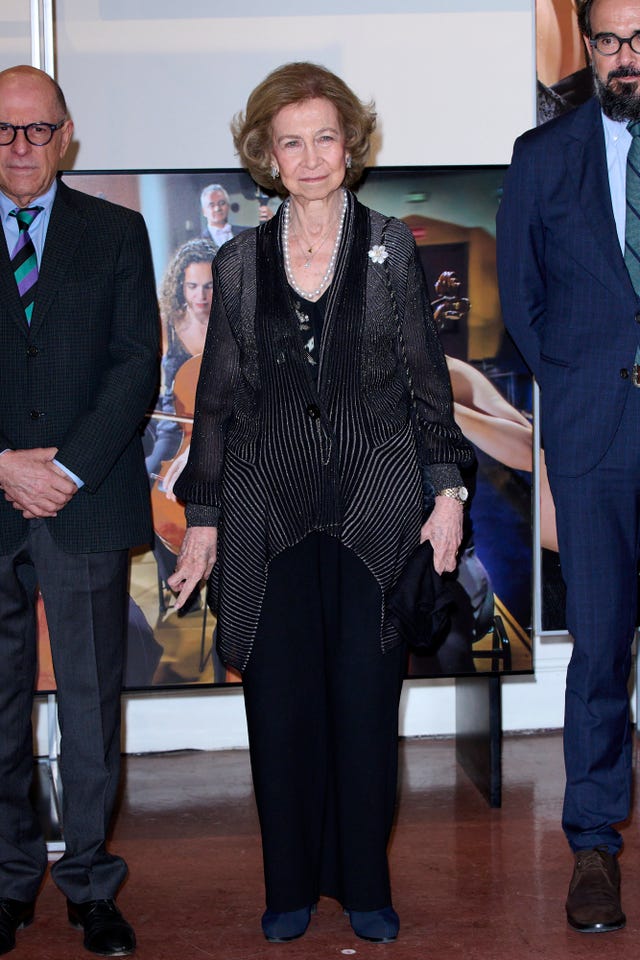la reina sofia en la premiere de 'enjambres' en madrid
