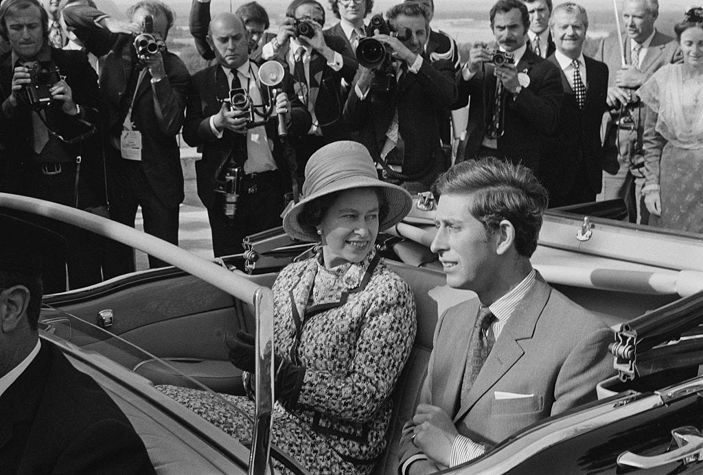queen travelled monarch