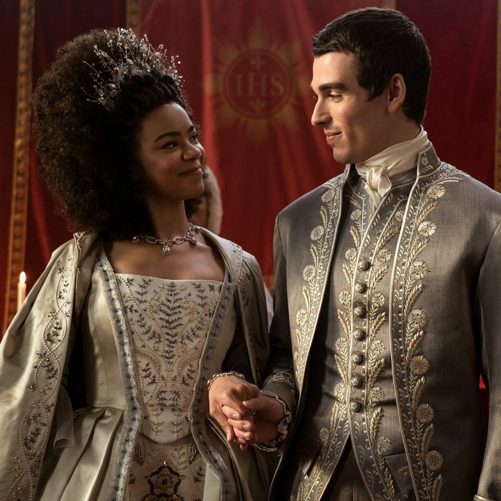 queen charlotte a bridgerton story l to r india amarteifio as young queen charlotte, corey mylchreest as young king george in episode 101 of queen charlotte a bridgerton story cr liam danielnetflix queen charlotte a bridgerton story l to r india amarteifio as young queen charlotte, corey mylchreest as young king george in episode 101 of queen charlotte a bridgerton story cr liam danielnetflix