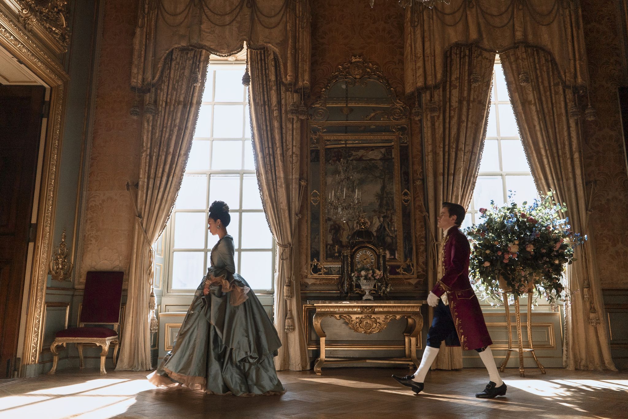 queen charlotte a bridgerton story l to r india amarteifio as young queen charlotte, sam clemmett as young brimsley in episode 102 of queen charlotte a bridgerton story cr liam danielnetflix © 2023