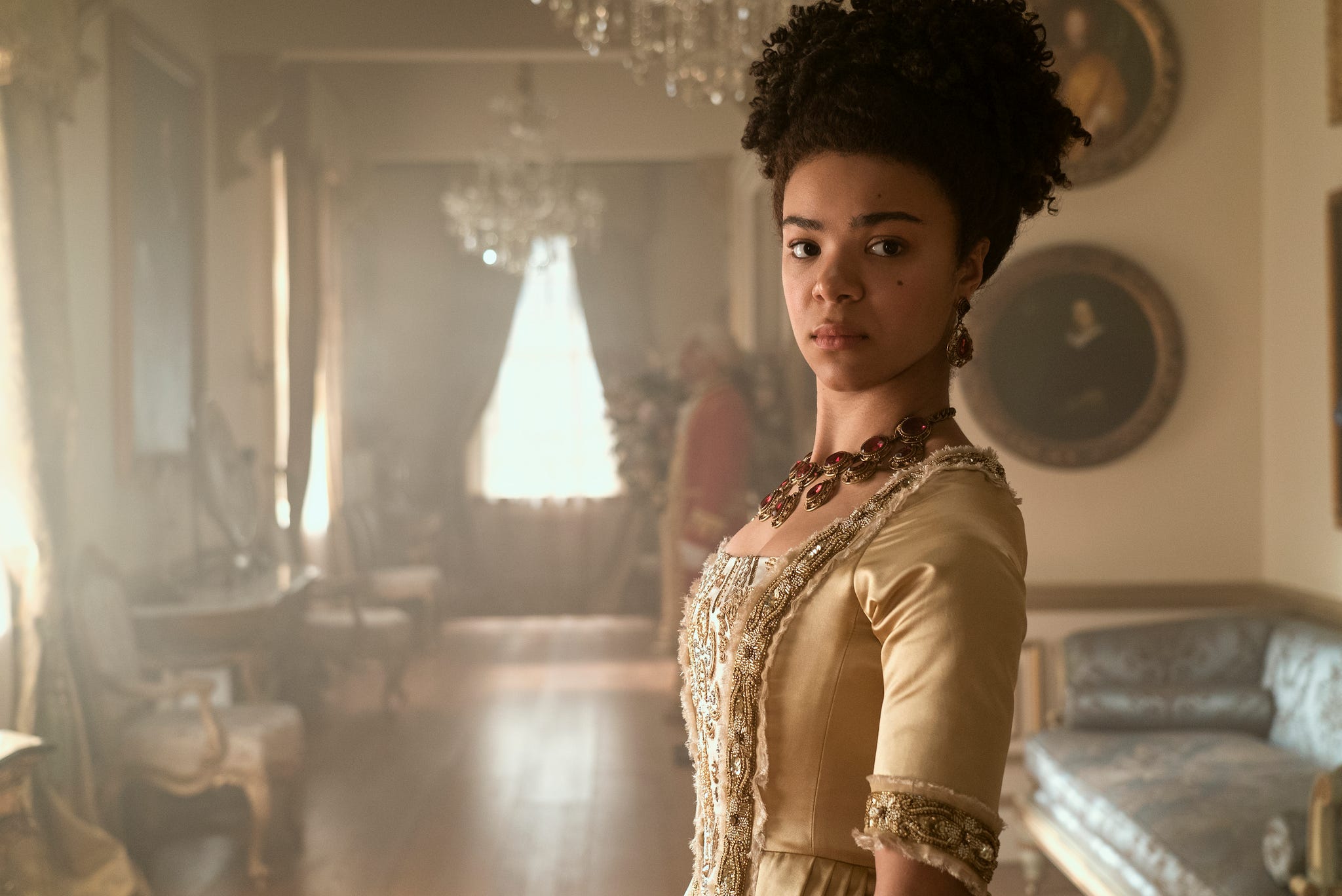 rainha charlotte uma história de bridgerton india amarteifio como jovem rainha charlotte no episódio 103 de rainha charlotte uma história de bridgerton cr liam danielnetflix © 2023