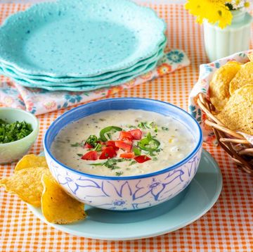 the pioneer woman's easy queso dip recipe