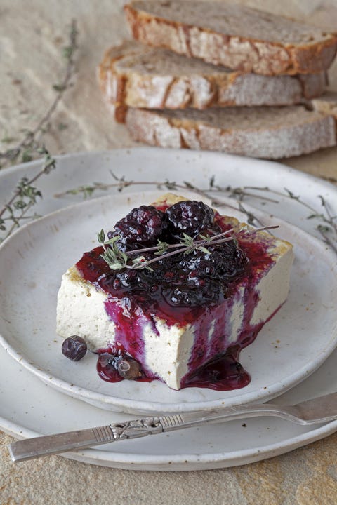 queso feta al horno con compota