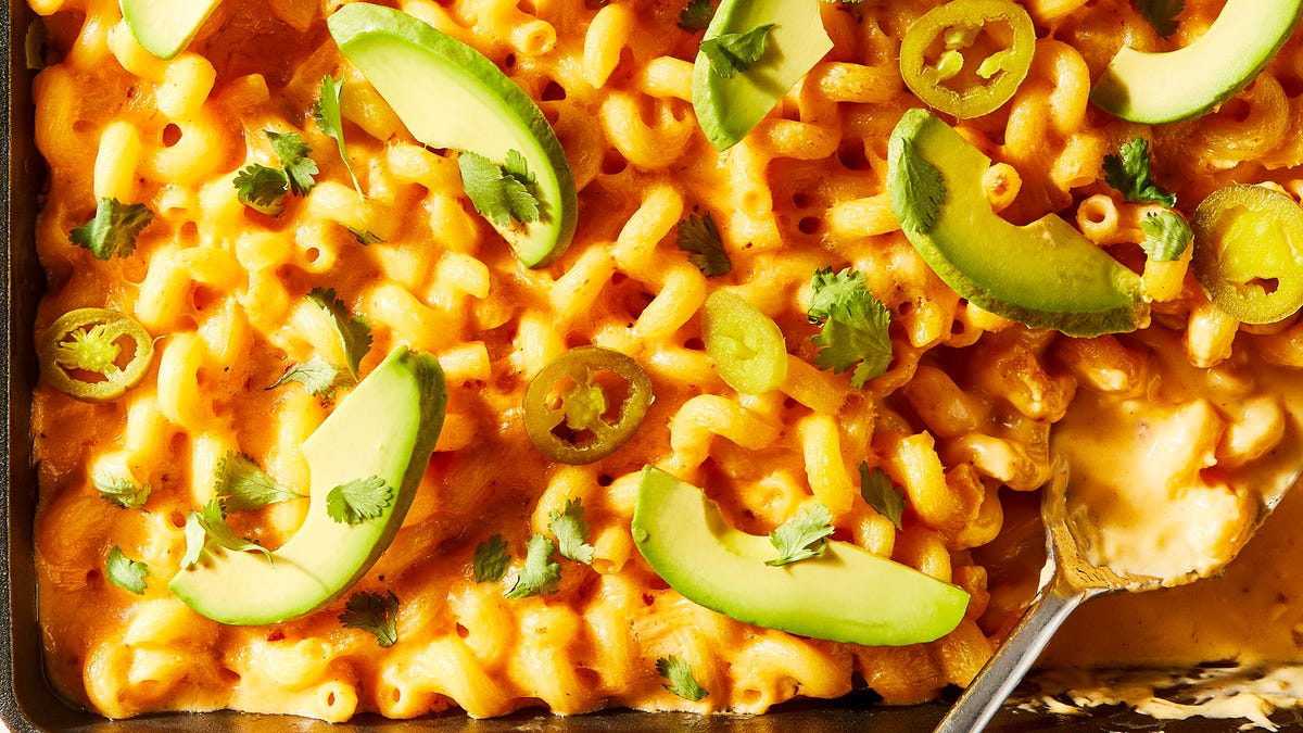 Video player poster image preview for This Queso Mac & Cheese Is A Creamy, Spicy Delight