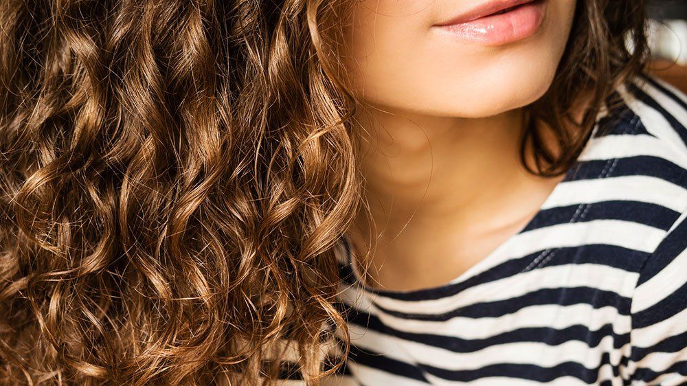 Curly Haircuts and Hairstyles for Short Hair - L'Oréal Paris