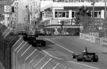 racers at inaugural grand prix of long beach 1975