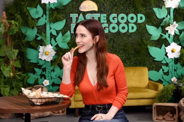 new york, new york february 26: (editor’s note: image has been retouched.) rachel brosnahan is seen at mccains farms of the future experience on february 26, 2025 in new york city. (photo by noam galai/getty images for mccains)