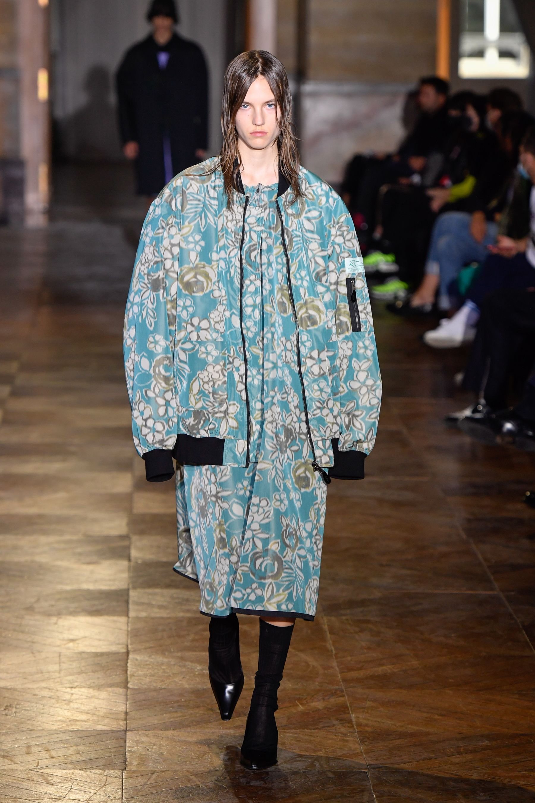 ラフ シモンズ(RAF SIMONS)」2022春夏コレクション ラフ シモンズ(RAF SIMONS)」2022春夏コレクション