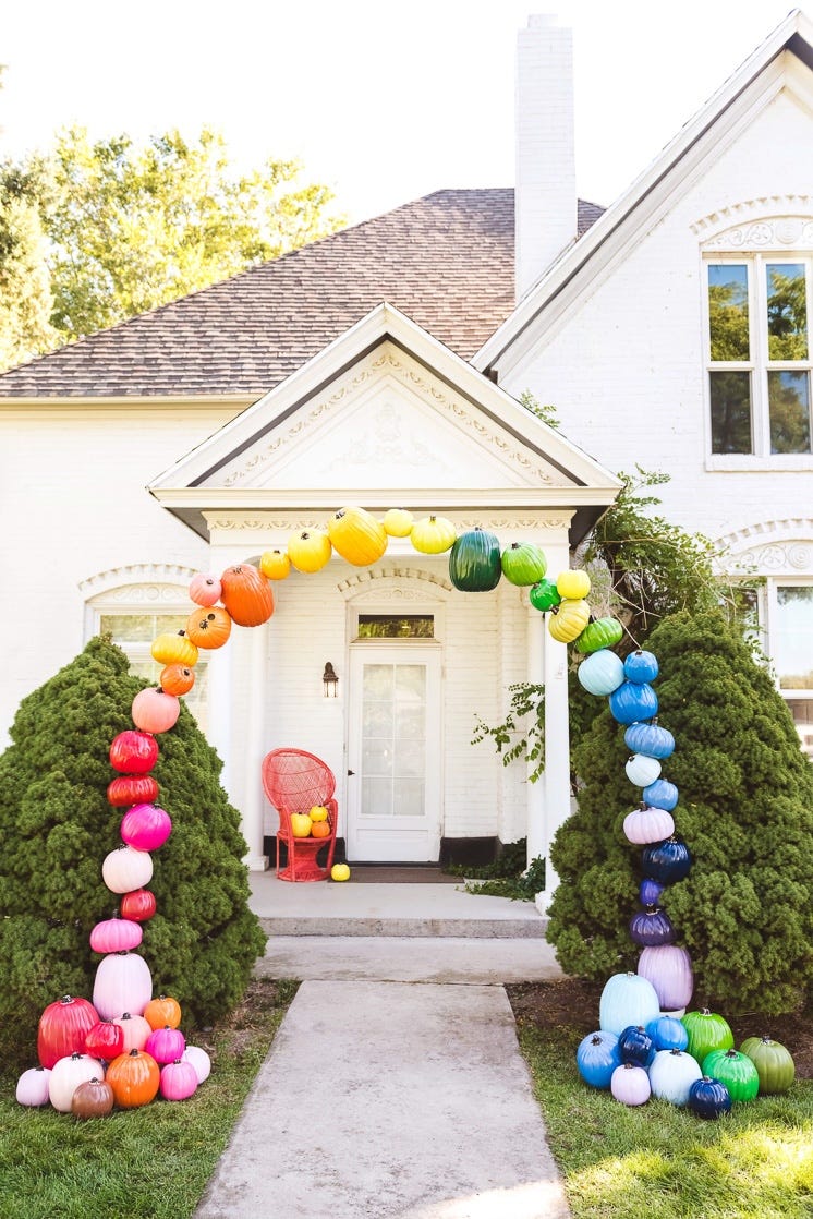 DIY Outdoor Fall Yard Decor Ideas - Rocky Hedge Farm