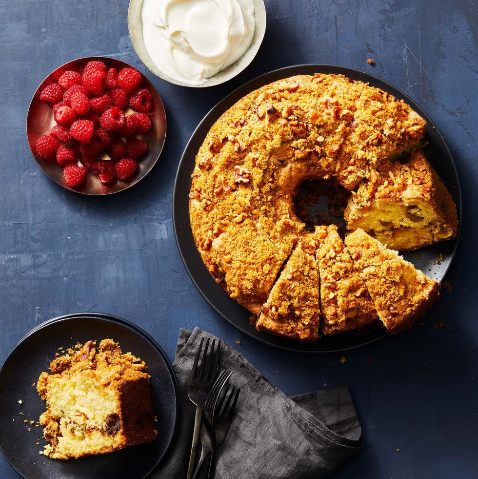 round raisin walnut coffee cake