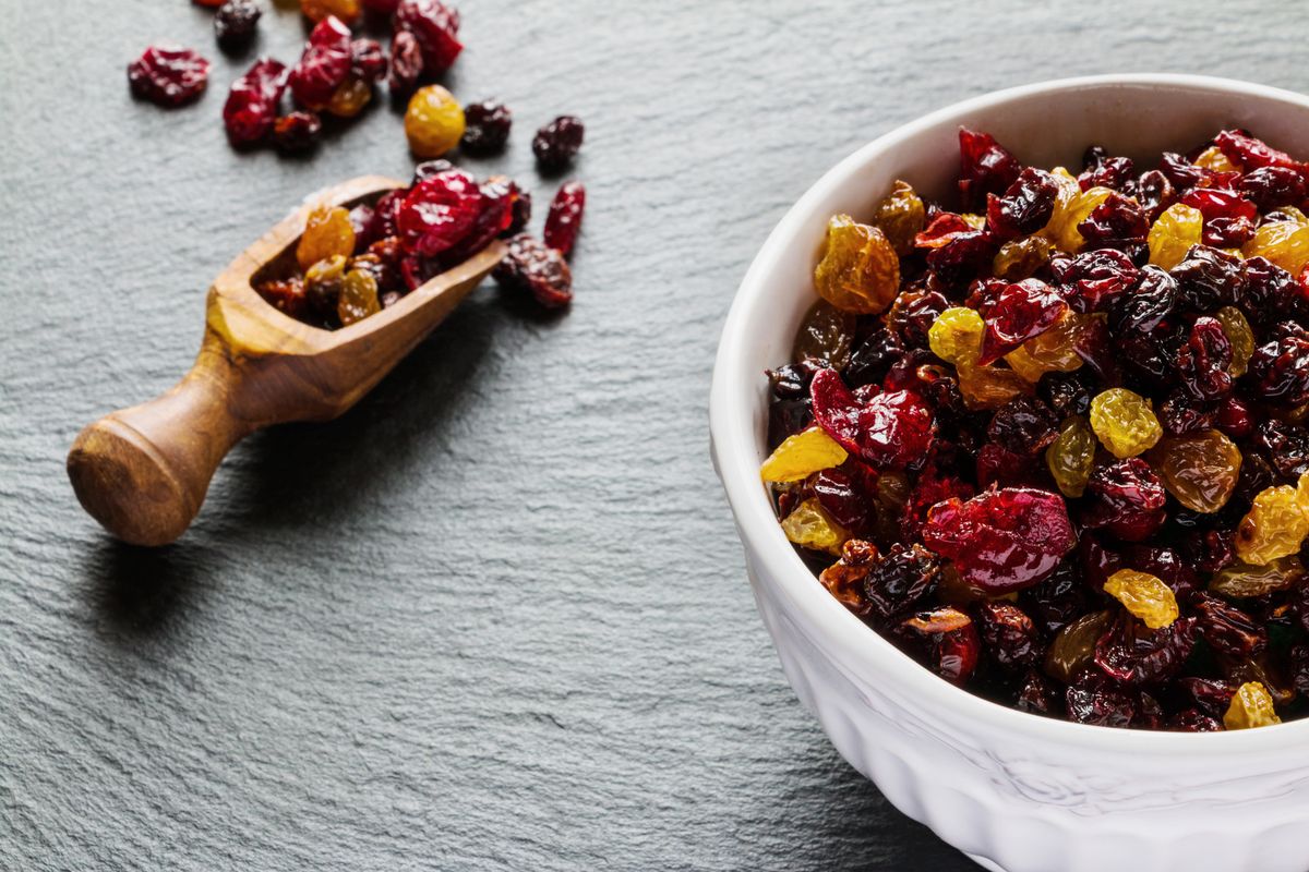 raisins vs dried cranberries