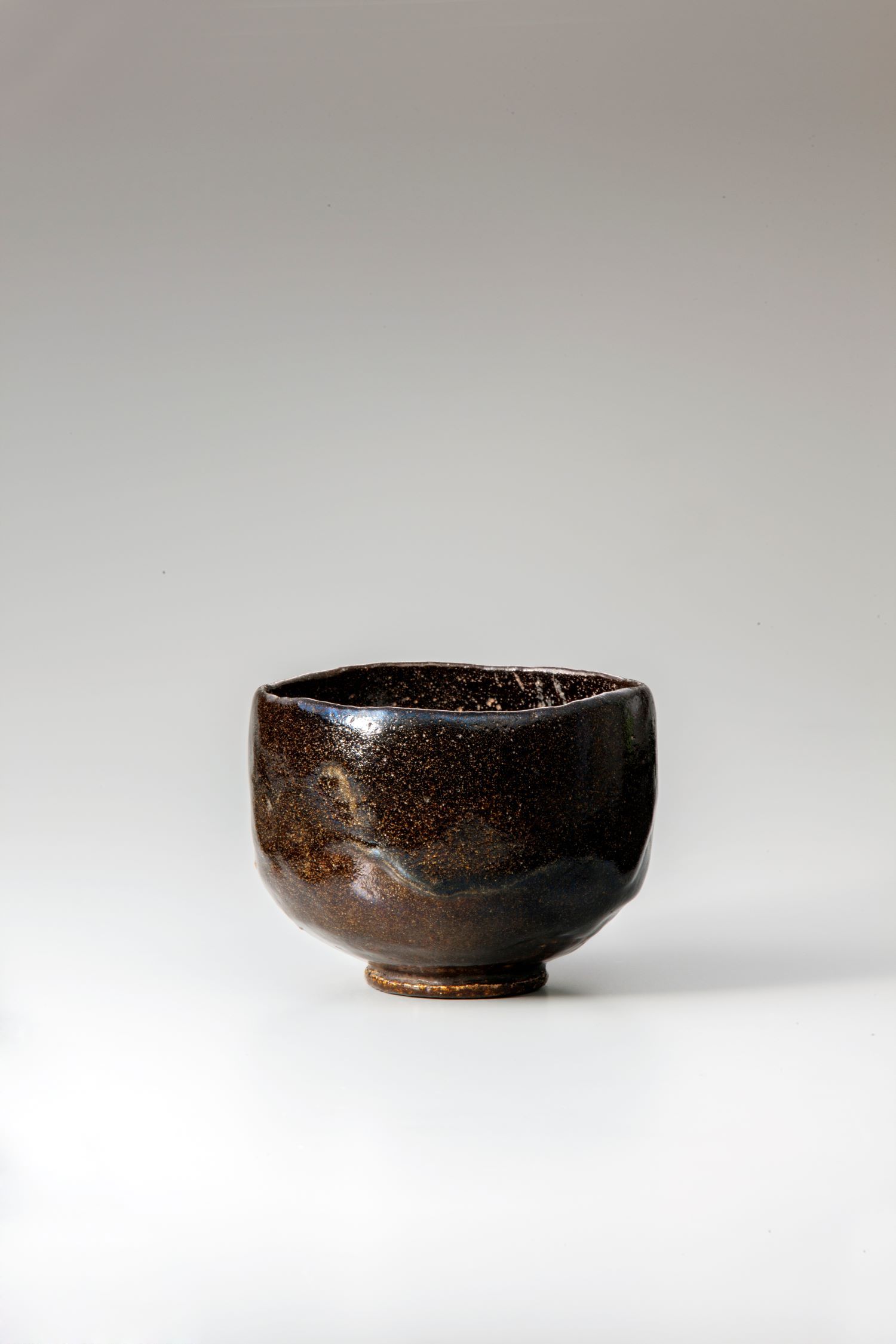 京都、樂焼の歴史を探る「ちゃわんやのともし火」展開催
