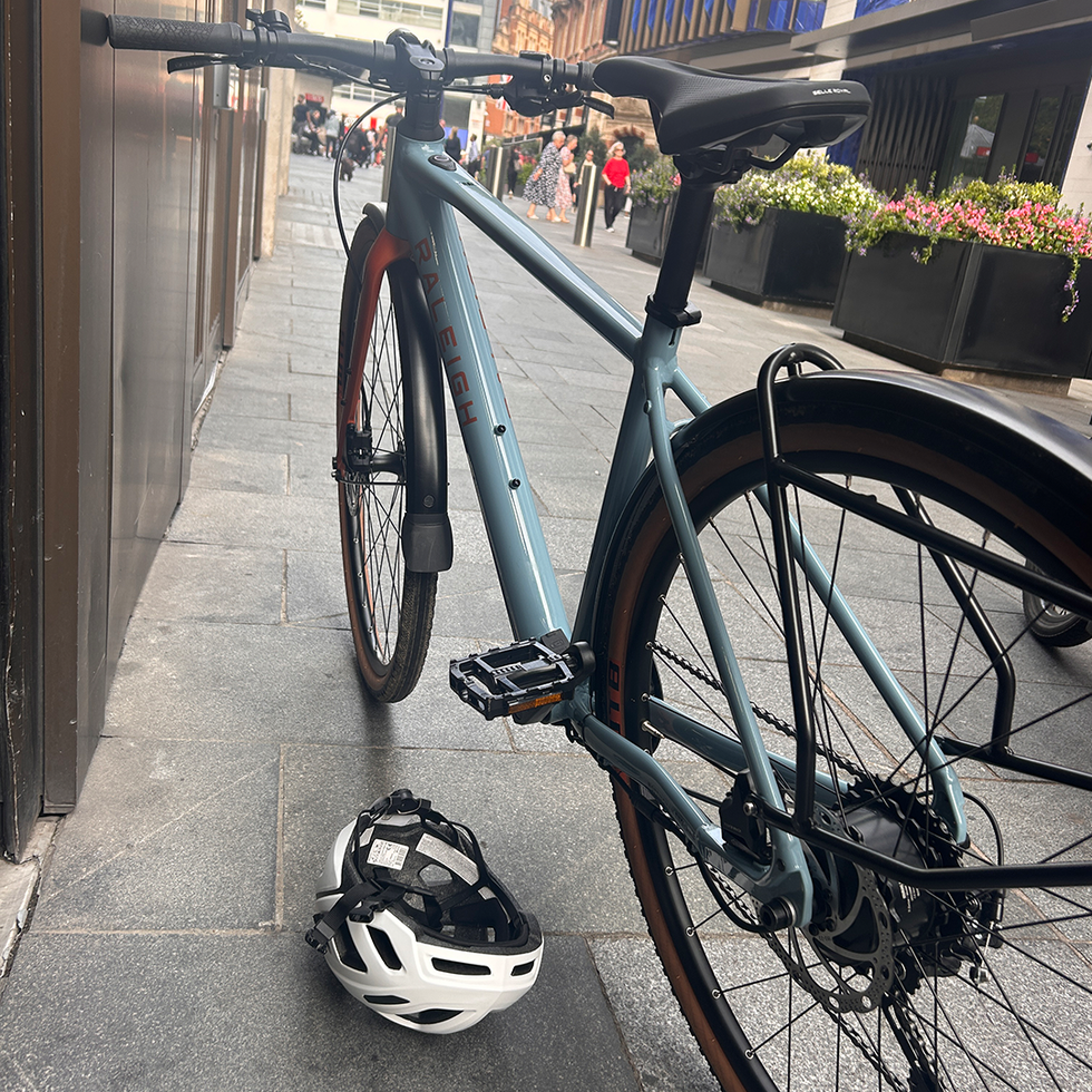 raleigh trace hybrid bike review