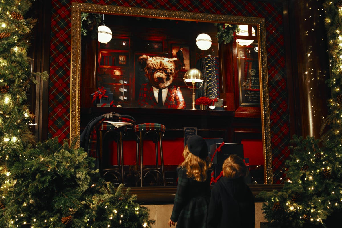 Ralph Lauren Unveils Its Festive Holiday Windows