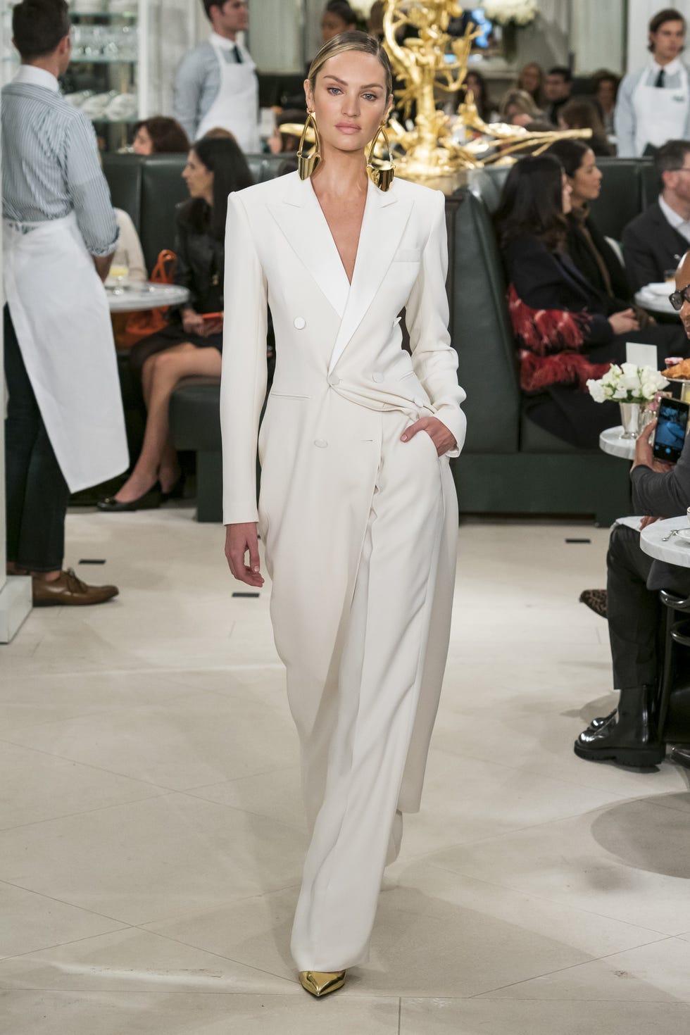 Fashion model, Fashion, White, Clothing, Haute couture, Runway, Fashion show, Suit, Pantsuit, Dress, 