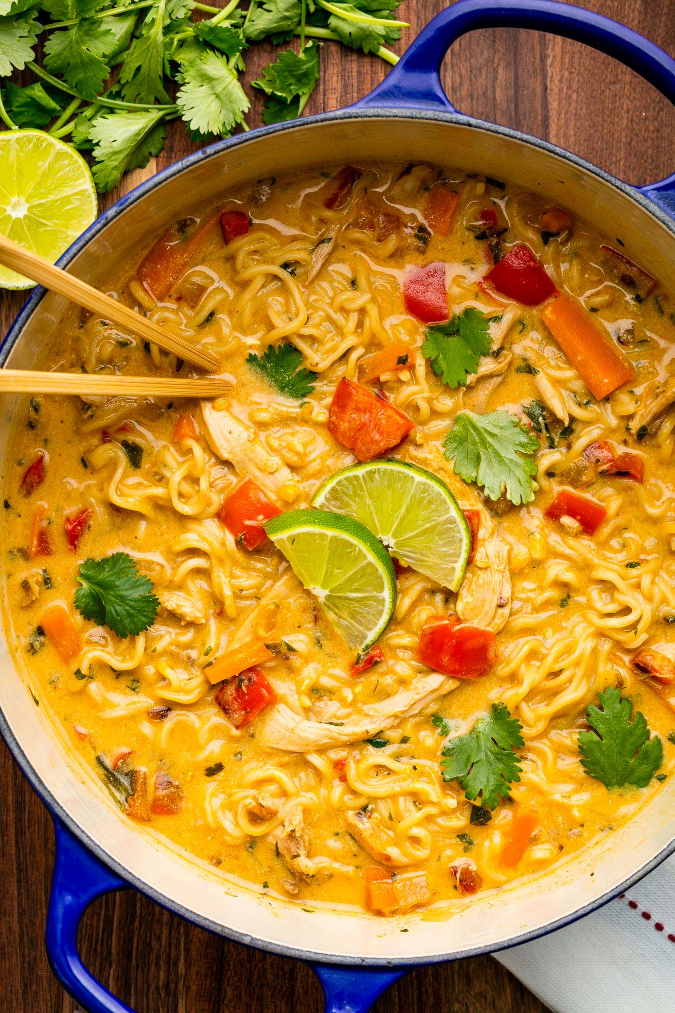 ramen cremoso de pollo