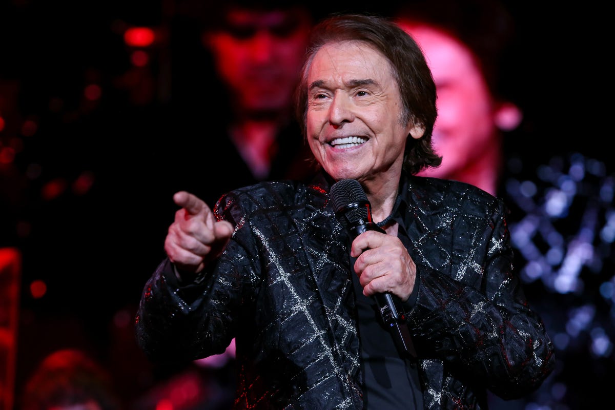 Raphael: La Recuperación Continúa y la Familia Celebra - Exclusiva sobre su Estado de Salud