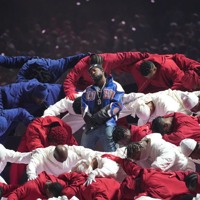 Kendrick Lamar's Halftime Performance Featured SZA, Serena Williams, and  More