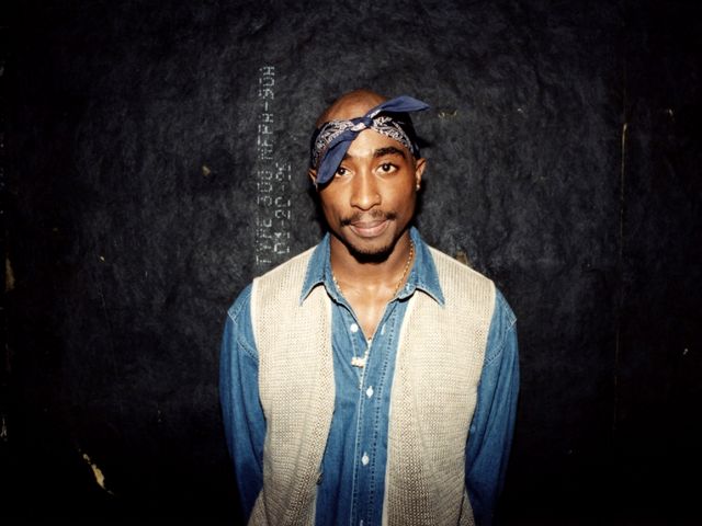 tupac shakur live in concert