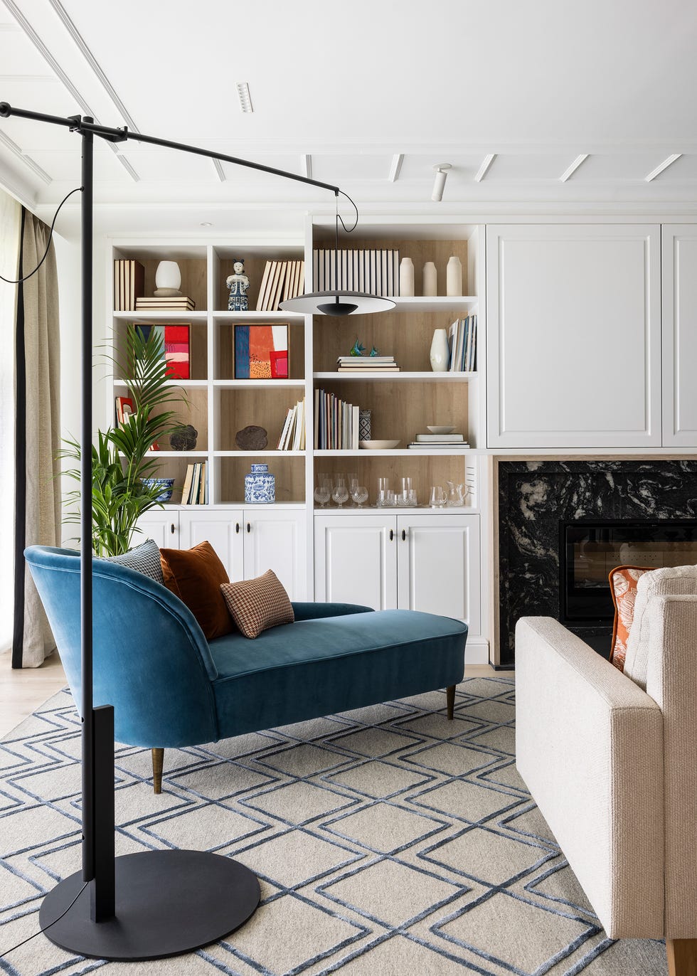 chaiselongue de terciopelo azul