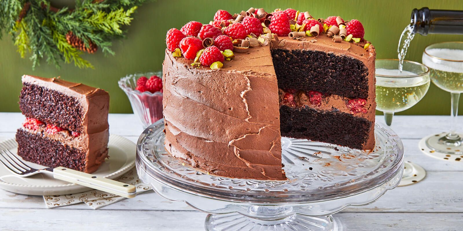 Easy Chocolate Cake With Raspberries - Sugar et al