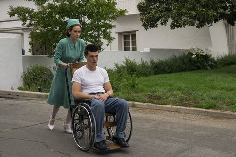 ratched l to r sarah paulson as mildred ratched and finn wittrock as edmund tolleson in episode 104 of ratched cr saeed adyaninetflix © 2020
