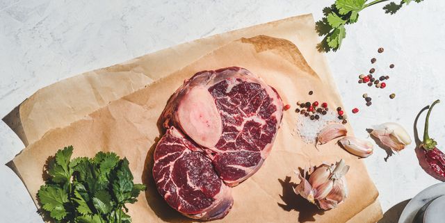 https://hips.hearstapps.com/hmg-prod/images/raw-beef-steak-osso-bucco-with-spices-royalty-free-image-1675887246.jpg?crop=1.00xw:0.752xh;0,0.130xh&resize=640:*