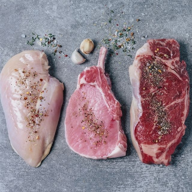Raw meat (chicken breast, pork chop, and beef steak)