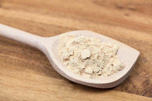 Raw organic maca powder