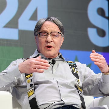 ray kurzweil experto inteligencia artificial el ingeniero e investigador principal de google ray kurzweil durante una conferencia