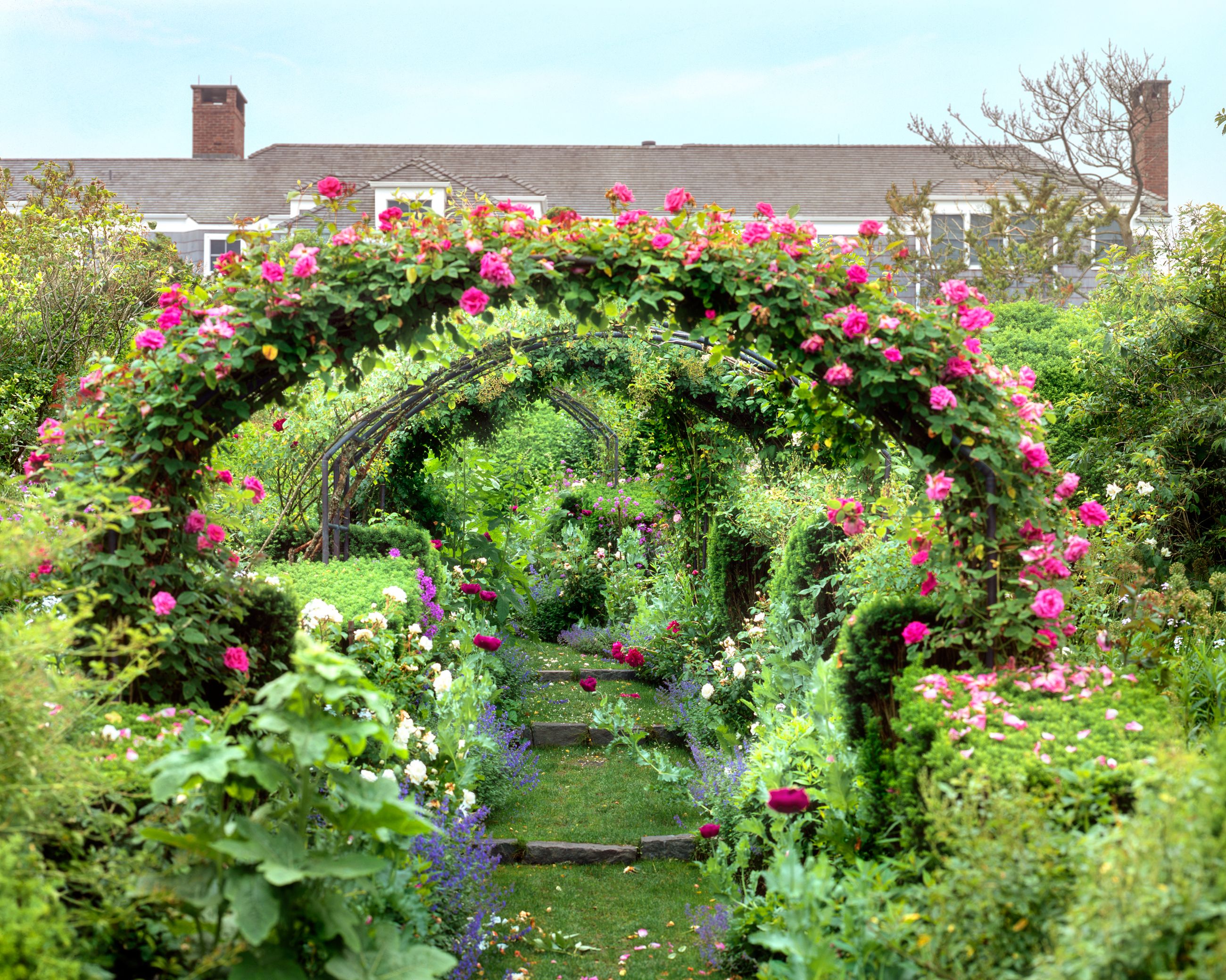 La Marquise - East Hampton Gardens